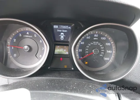 2013 Hyundai Elantra Gt z USA, uszkodzony, nr VIN KMHD35LE7DU138335